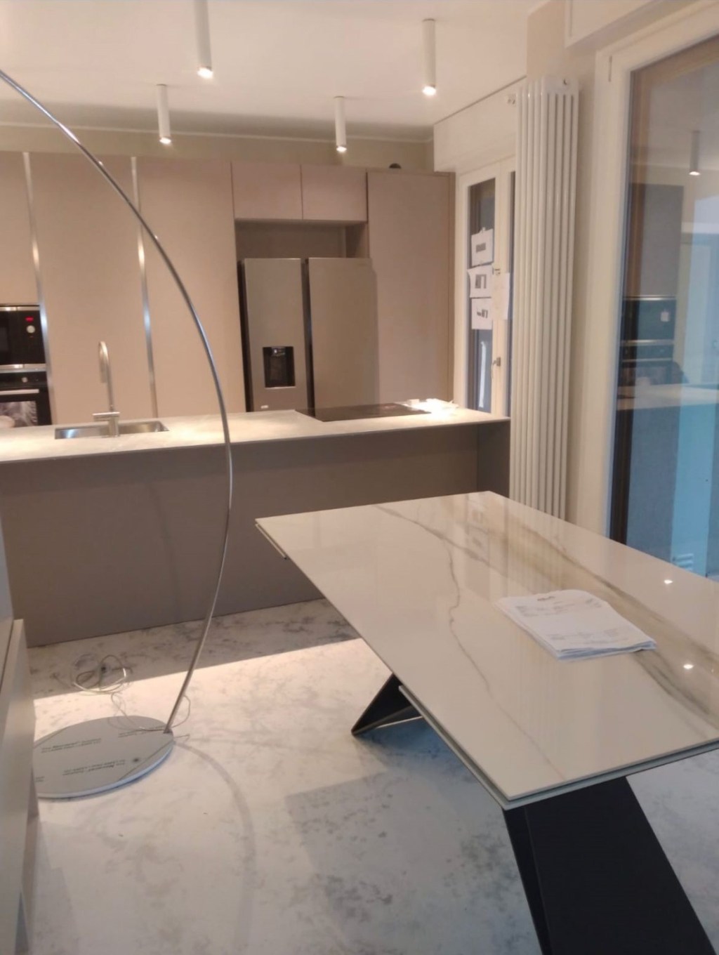 Ristrutturazione Interni: Demolizioni, Impianti e Pavimentazione in&nbsp;Resina